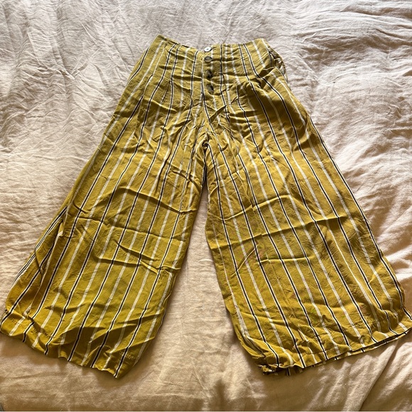 Zara Chartreuse Cropped Palazzo Pants size M - Picture 2 of 6